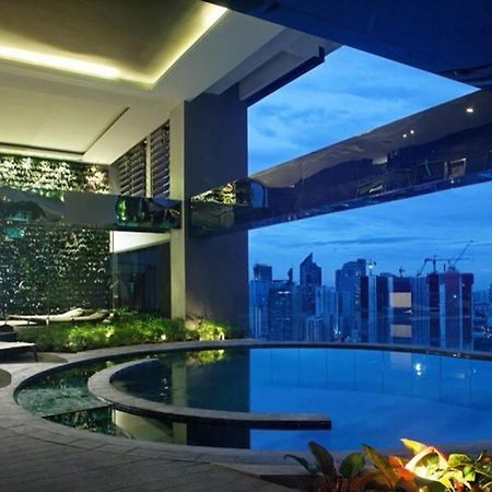 Seven Doors Aparthotels In Gramercy Makati Макати Экстерьер фото