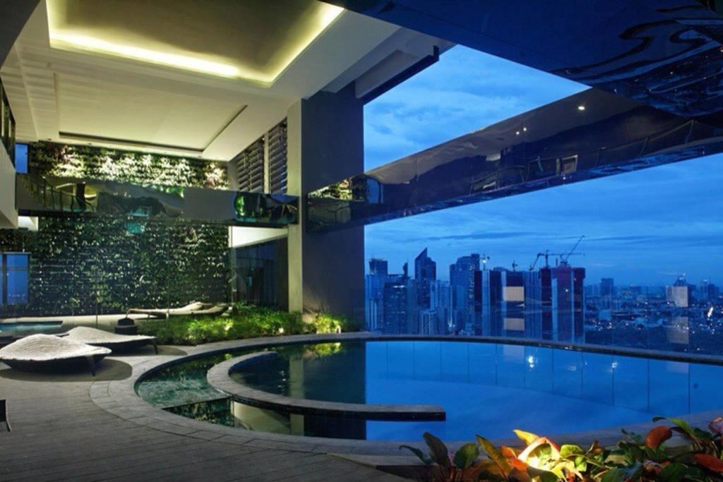 Seven Doors Aparthotels In Gramercy Makati Макати Экстерьер фото